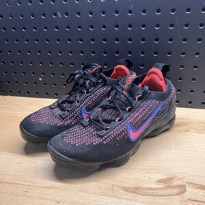 Nike Air VaporMax Flyknit Black Hyper Pink Women’s Size 6 DX2355-001